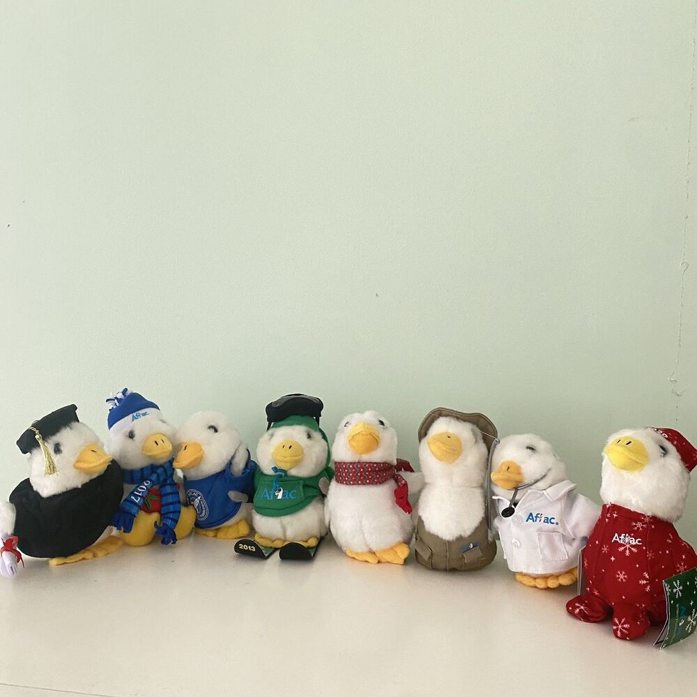 Collection Lot of 8 Macy's Aflac Holiday Plush Ducks Various Years Talking VTG